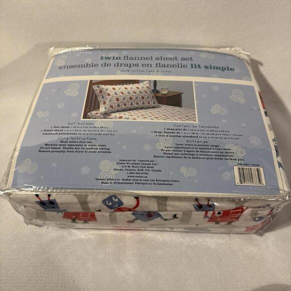 Robots pattern Twin Flannel Sheet set for child. Brand New. - Picture 3 of 4